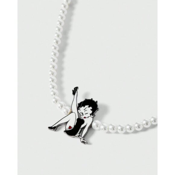 Betty Boop Faux Pearl Necklace & Heart Earring Set  Cute Cartoon Charm Jewelry - Picture 3 of 5
